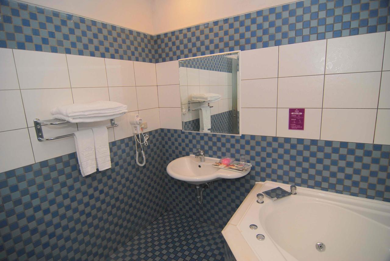 Beckham Motel Luzhu Exteriör bild